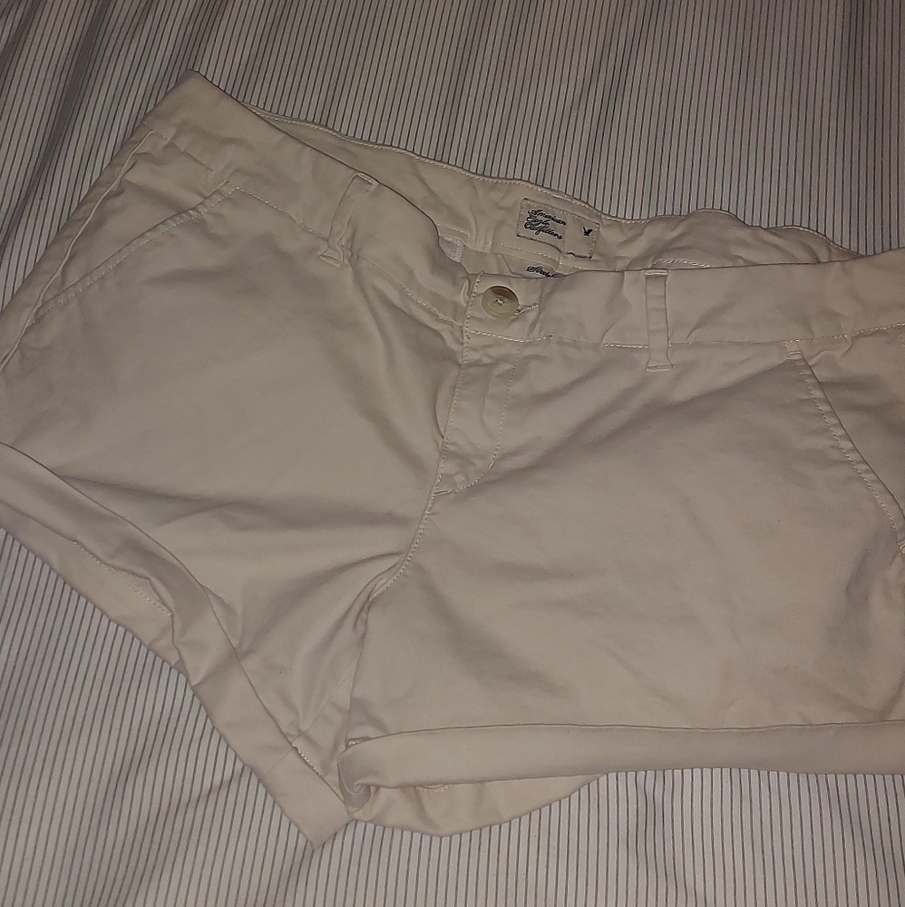 AEO khaki shorts